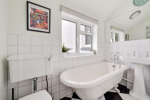3 bedroom house for sale, Endsleigh Road, Redhill RH1