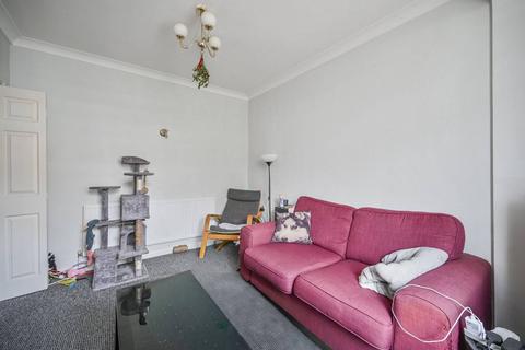 2 bedroom house for sale, Queens Road, N11, Wood Green, London, N11
