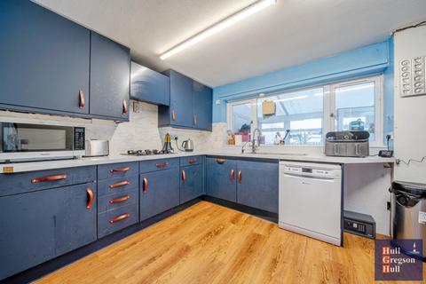 2 bedroom terraced house for sale, Greenways, Portland