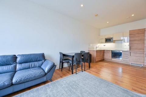 2 bedroom flat to rent, Wandsworth Road, Nine Elms, London, SW8