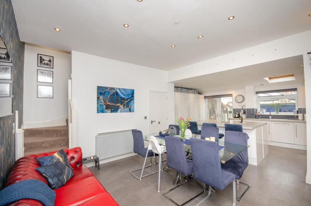 Kitchen-dining-family room.jpg