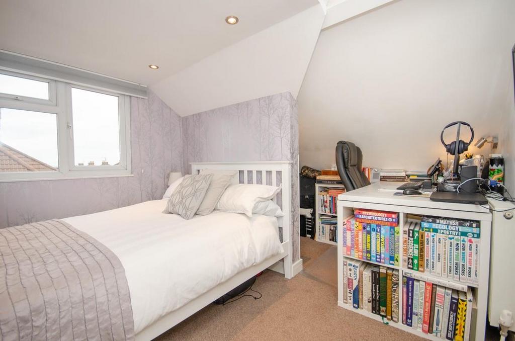 Bedroom 4.jpg