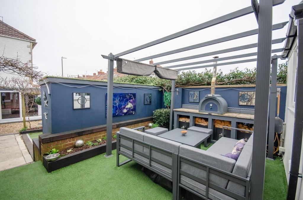 Rear garden.jpg