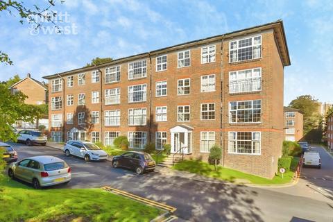 undefined, AVAILABLE IMMEDIATELY, Withdean Rise, BN1