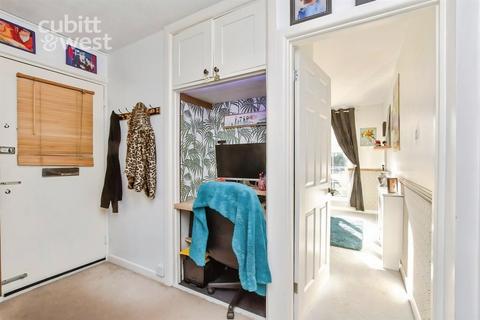 undefined, AVAILABLE IMMEDIATELY, Withdean Rise, BN1