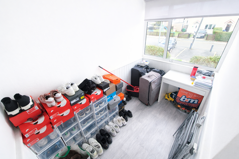 2 bedroom flat for sale, Eastwood Nook, Leeds LS14