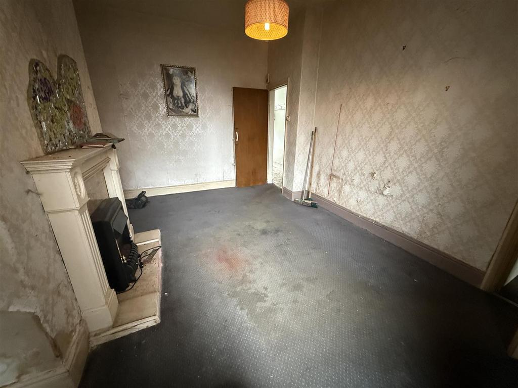 Rear lounge