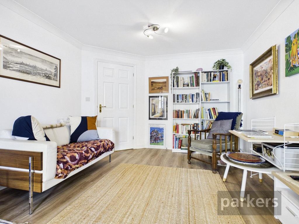 Living/Dining Area