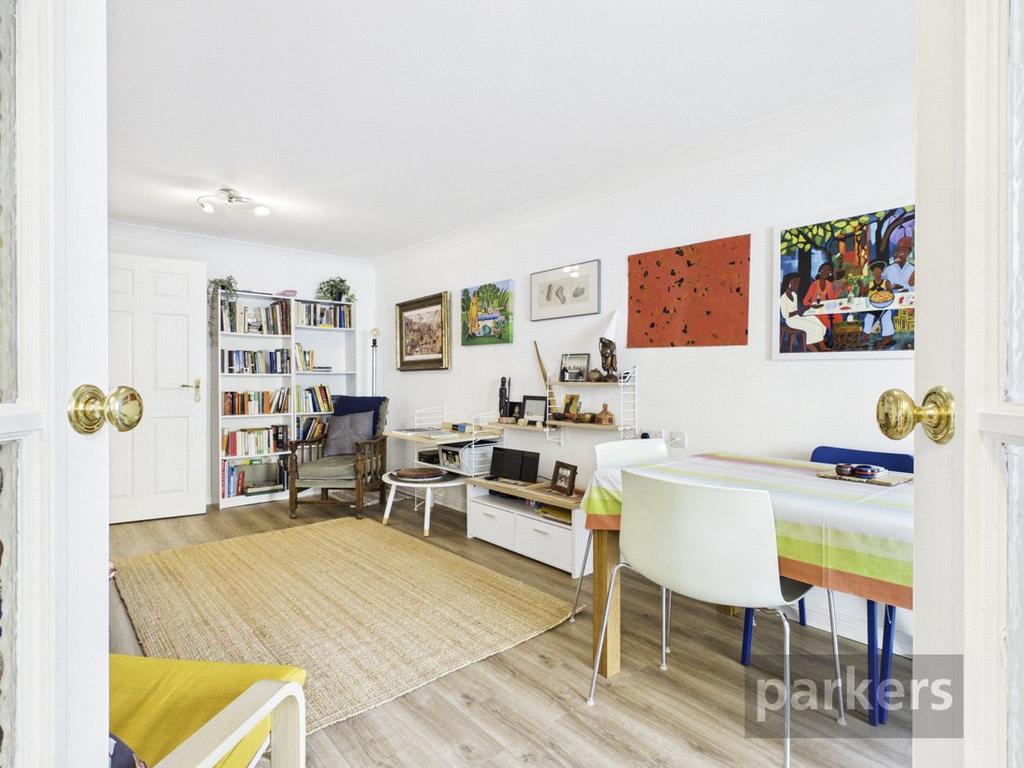 Living/Dining Area