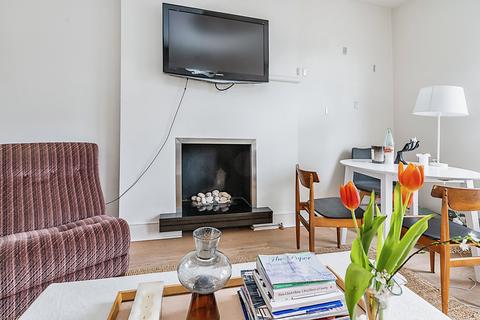 2 bedroom flat to rent, Freegrove Road, London, N7