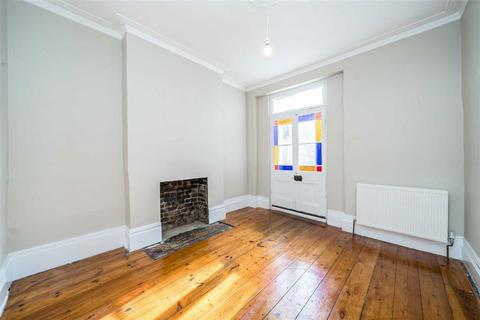 5 bedroom terraced house for sale, Chantrey Road, London SW9