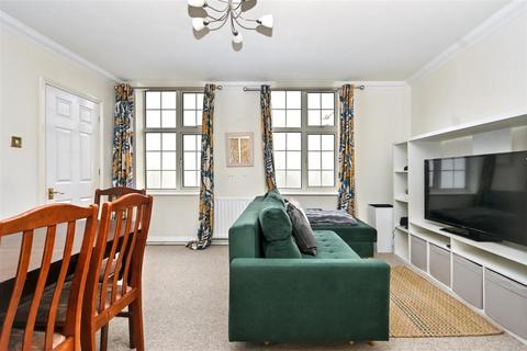 2 bedroom flat for sale, Cornfield Terrace, Eastbourne