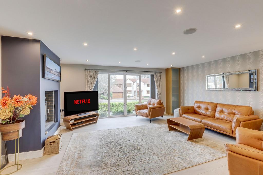 Living/Dining Room