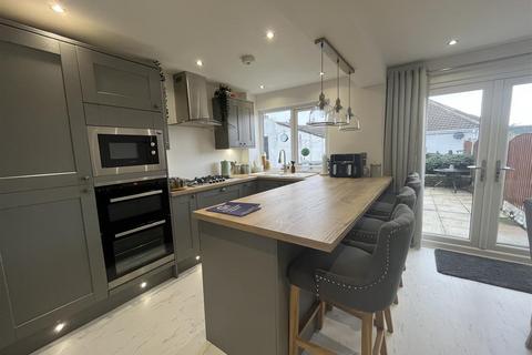 undefined, High Fernley Court, Bradford BD12