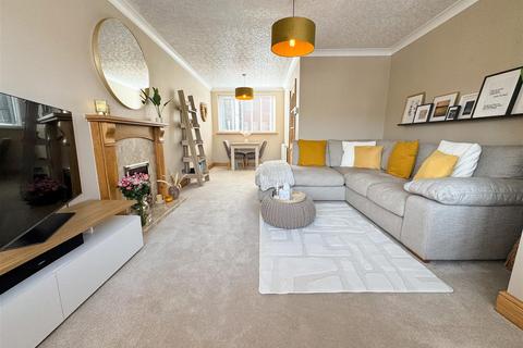 undefined, Smithy Moor Avenue, Stocksbridge, S36