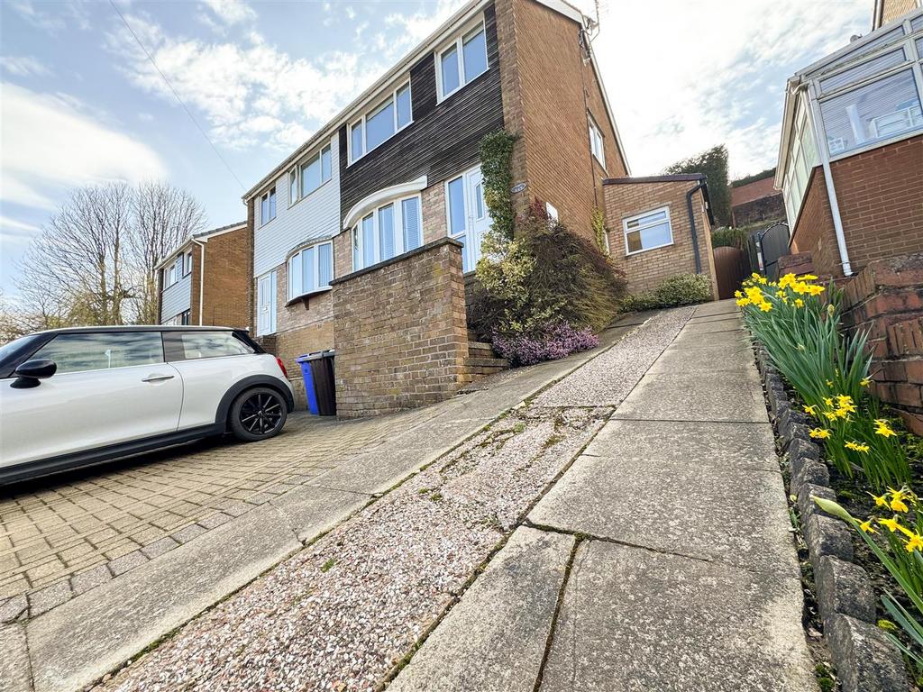 DRIVE &amp; FRONT GARDEN