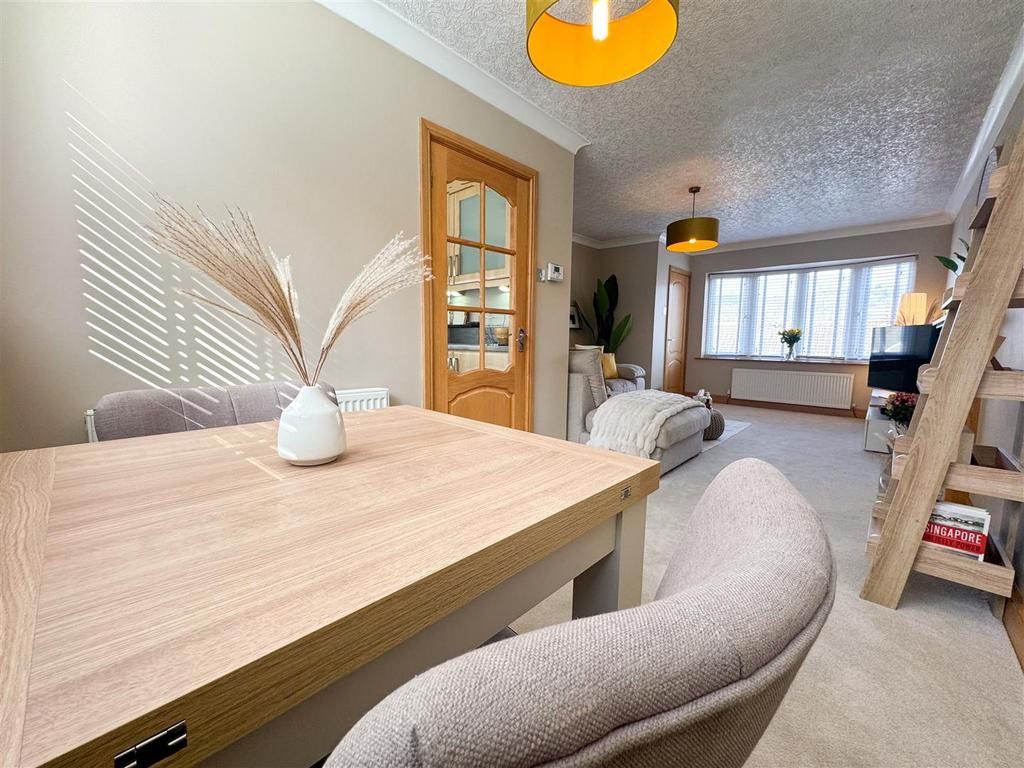 Lounge dining room