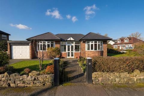 2 bedroom bungalow for sale, Amberley Road, Sale