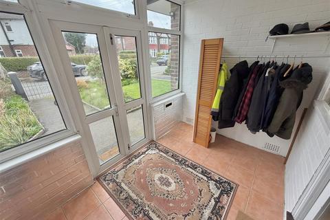 2 bedroom bungalow for sale, Amberley Road, Sale