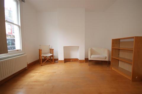 2 bedroom house to rent, Gwydir Street, Cambridge CB1