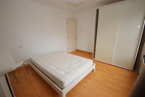 2 bedroom house to rent, Gwydir Street, Cambridge CB1