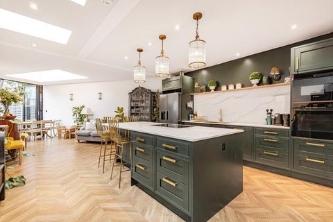 5 bedroom terraced house for sale, Garratt Lane, Earlsfield, London, SW18