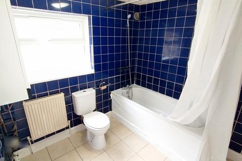 undefined, Sandcliff Road, Erith, DA8