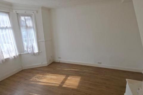 undefined, Sandcliff Road, Erith, DA8