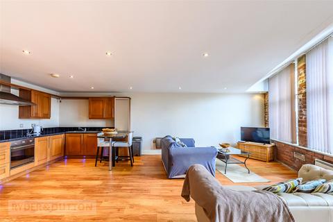 2 bedroom apartment for sale, Plover Road, Lindley, Huddersfield, West Yorkshire, HD3