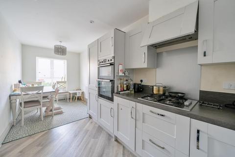 3 bedroom end of terrace house for sale, Clifton Close,  Bicester,  Oxfordshire,  OX26