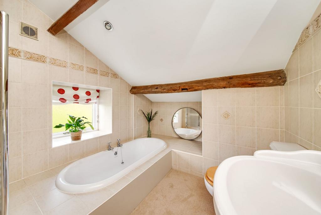 En suite to bed one