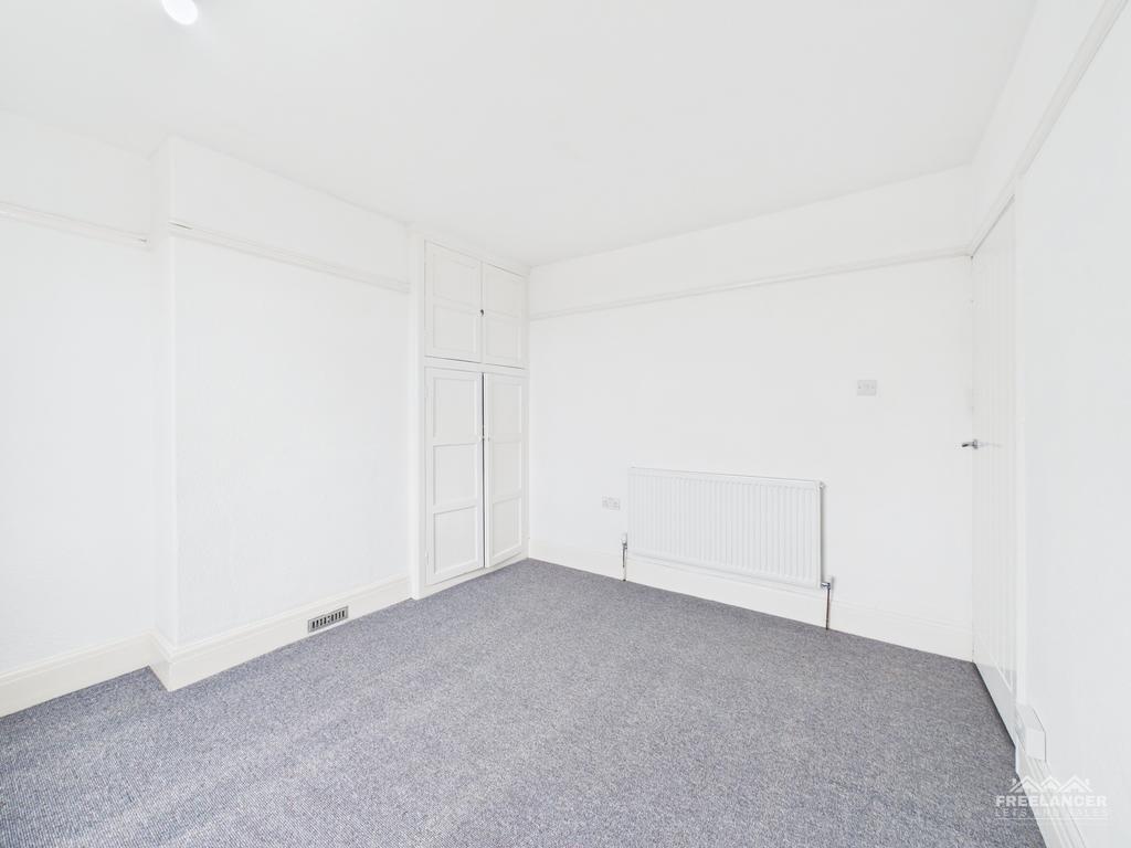Bedroom 1a