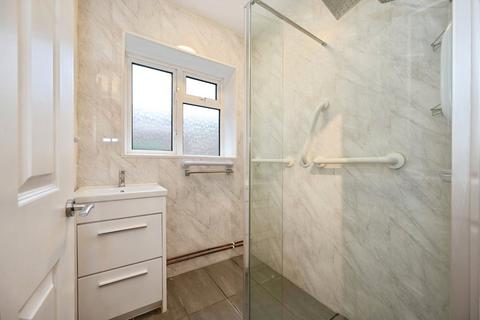 3 bedroom flat for sale, South Street, Southsea, Hampshire, PO5