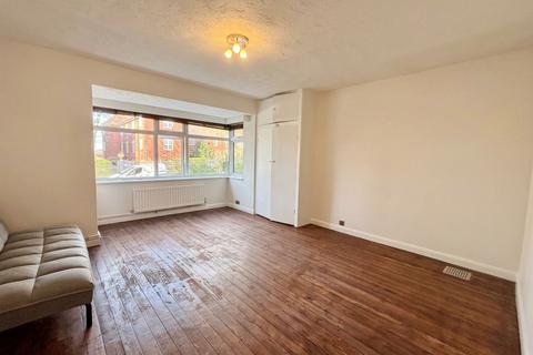 Studio to rent, Dyke Road, Brighton, BN1