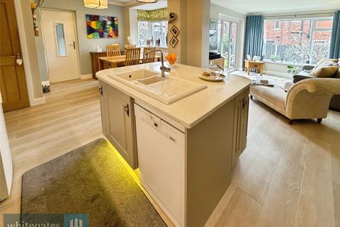 undefined, Queens Drive, Old Town, S75