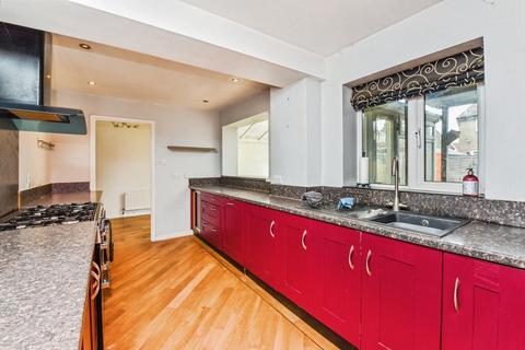 4 bedroom semi-detached house for sale, Bright Close, Chippenham