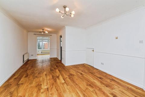 4 bedroom semi-detached house for sale, Bright Close, Chippenham