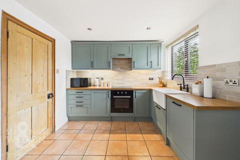 2 bedroom terraced house for sale, Station Road, Eccles, Norwich