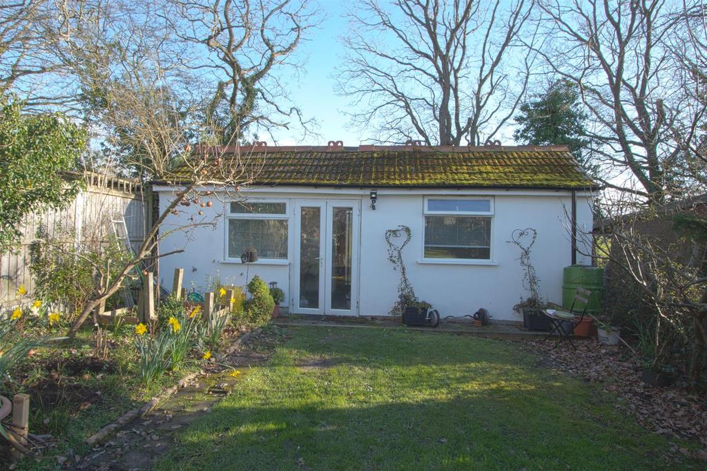GARDEN ROOM.jpg
