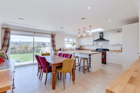 2 bedroom detached bungalow for sale, Shepherds Mead, Worthing