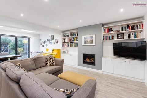 4 bedroom semi-detached house to rent, Fonthill Road, Hove