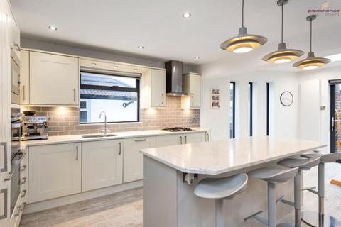 4 bedroom semi-detached house to rent, Fonthill Road, Hove