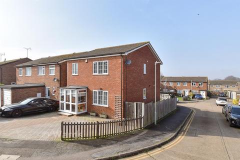 3 bedroom detached house for sale, Vinten Close, Herne Bay CT6
