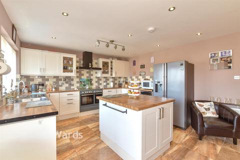 3 bedroom detached house for sale, Vinten Close, Herne Bay CT6