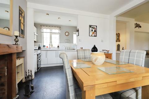 3 bedroom end of terrace house for sale, Erneley Close, Stourport-On-Severn