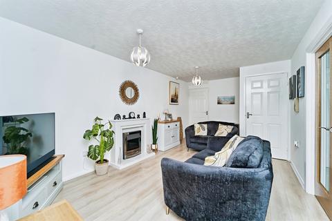 1 bedroom maisonette for sale, Cotswold Grove, Willenhall