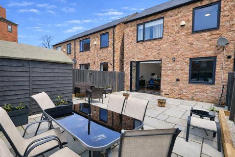 3 bedroom end of terrace house for sale, Mersey Lane South, Rock Park, Merseyside, CH42