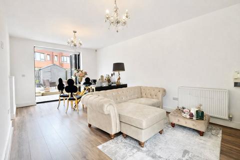 3 bedroom end of terrace house for sale, Mersey Lane South, Rock Park, Merseyside, CH42