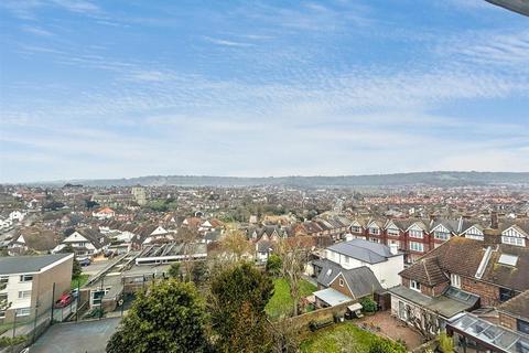 2 bedroom flat for sale, Upperton Road, Eastbourne