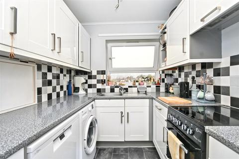 2 bedroom flat for sale, Upperton Road, Eastbourne